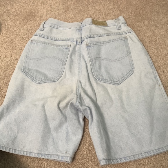 Vintage high rise denim shorts - Picture 2 of 4